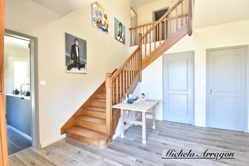 Villa - 191 m² - 6 pièces