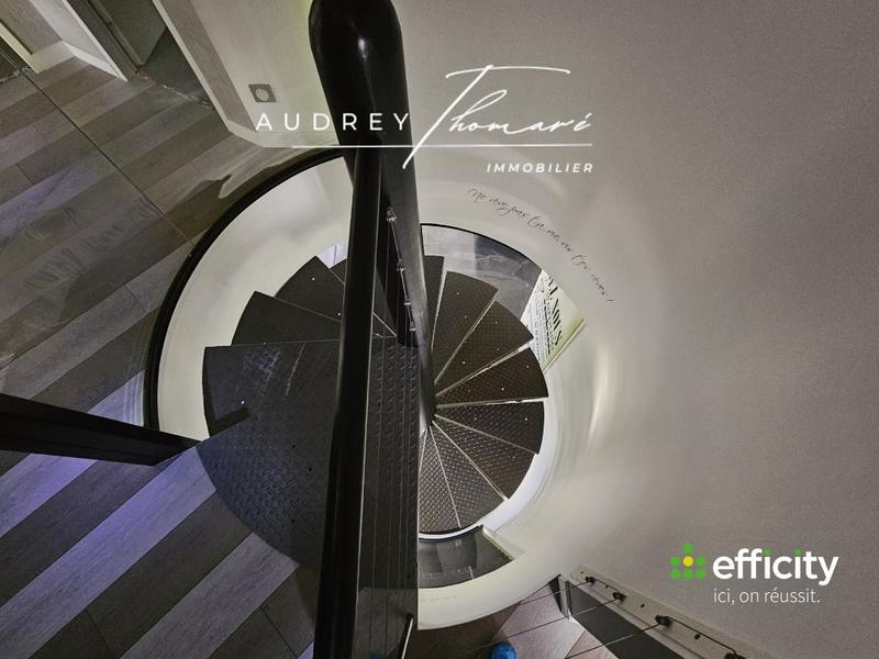 Pavillon - 140 m² - 6 pièces