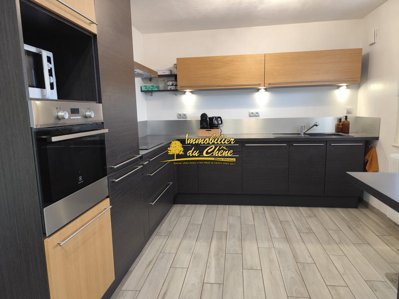 Maison - 140 m² - 6 pièces