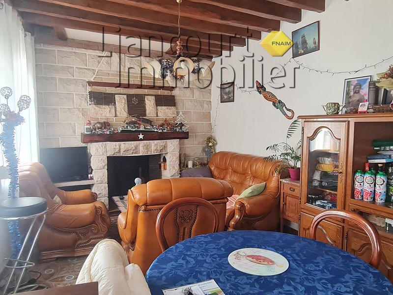 Maison - 98 m² - 5 pièces