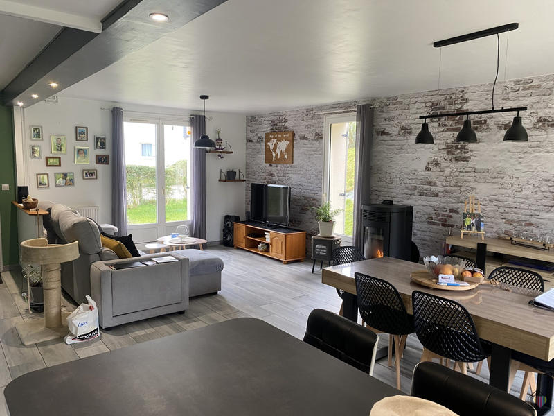 Maison - 98 m² - 5 pièces