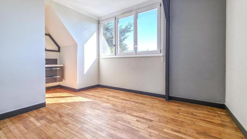 Maison - 95 m² - 5 pièces