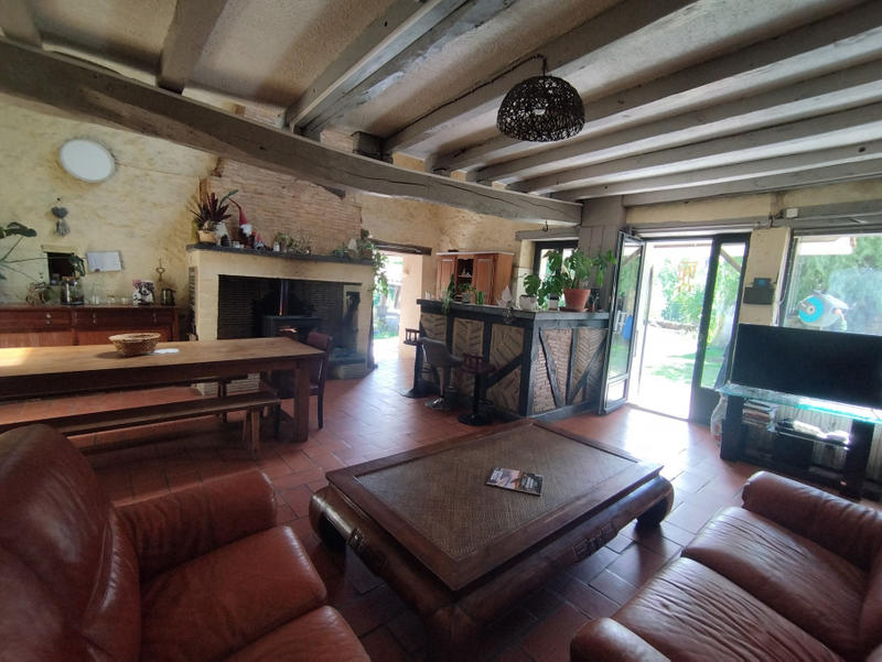 Maison - 230 m² - 8 pièces