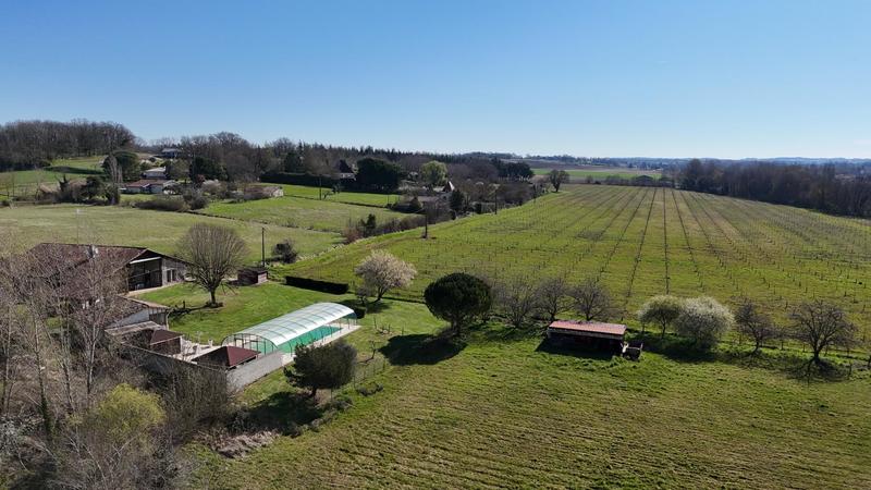 Maison - 258 m² - 9 pièces