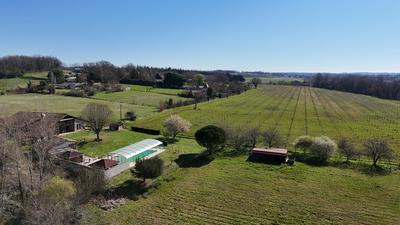 Maison - 258 m² - 9 pièces