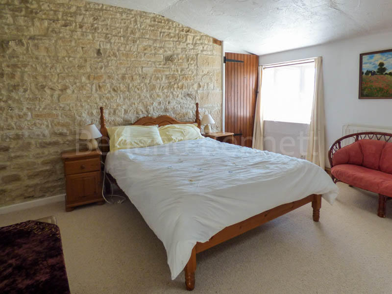 Maison en pierre - 224 m² - 8 pièces