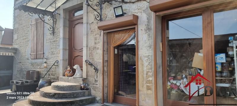 Maison de village - 291 m² - 11 pièces