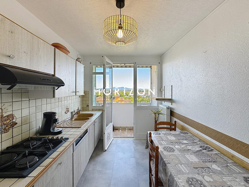 Appartement - 80 m² - 4 pièces