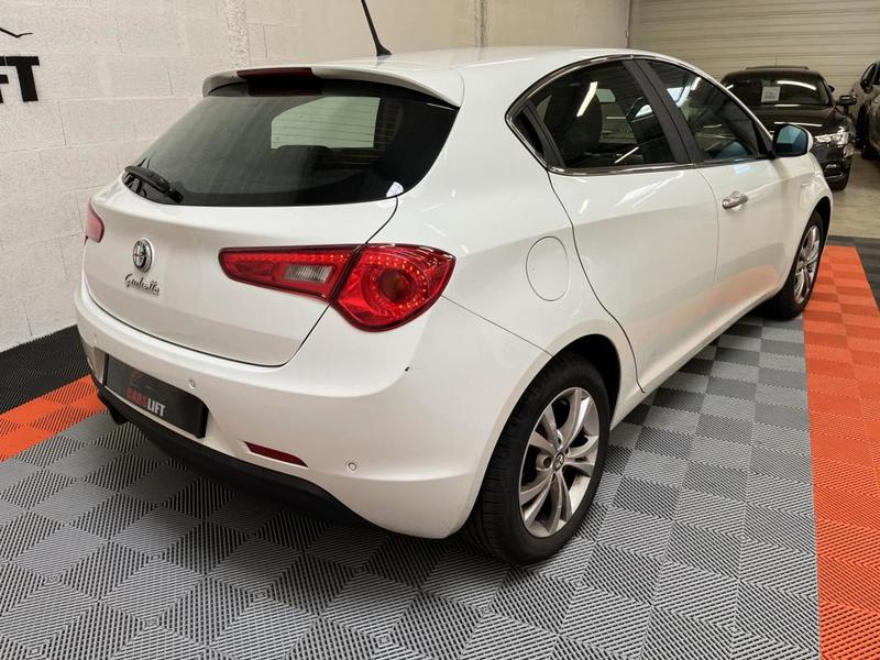 Alfa Romeo Giulietta III 1.4 MultiAir 170 Ch Bvm6 Distinctive - Garantie 6 mois