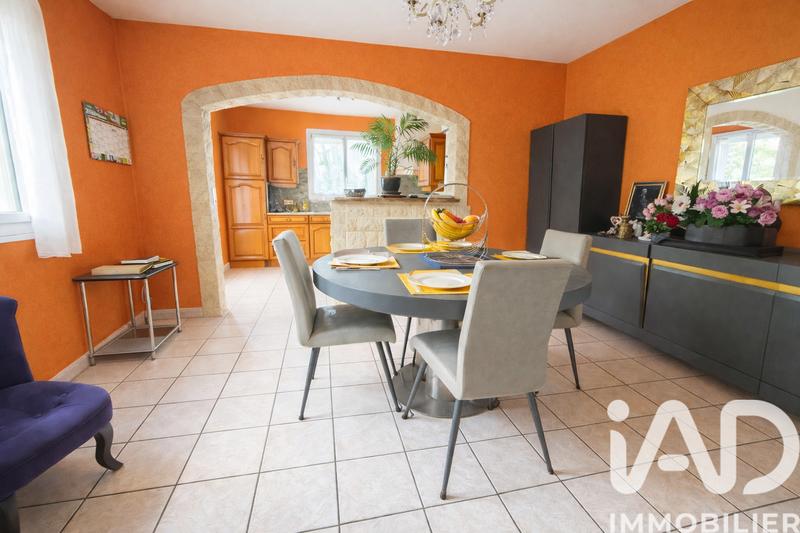 Maison - 93 m² - 5 pièces