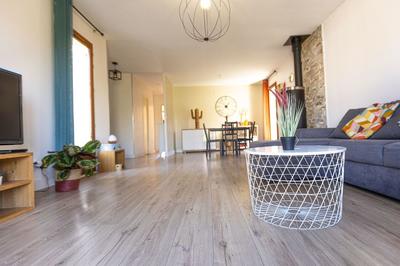 Maison traditionnelle - 92 m² - 4 pièces