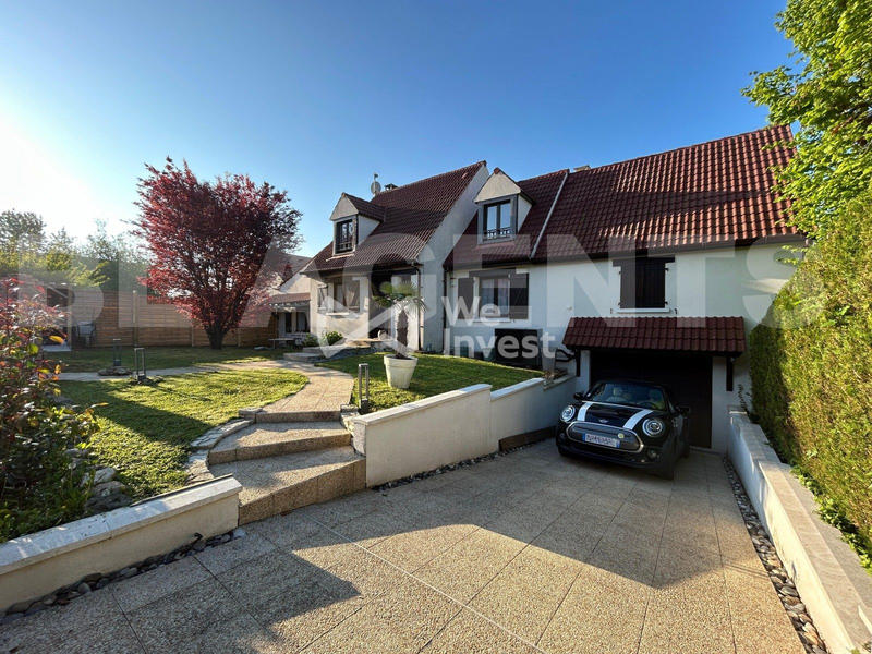 Maison - 219 m² - 6 pièces