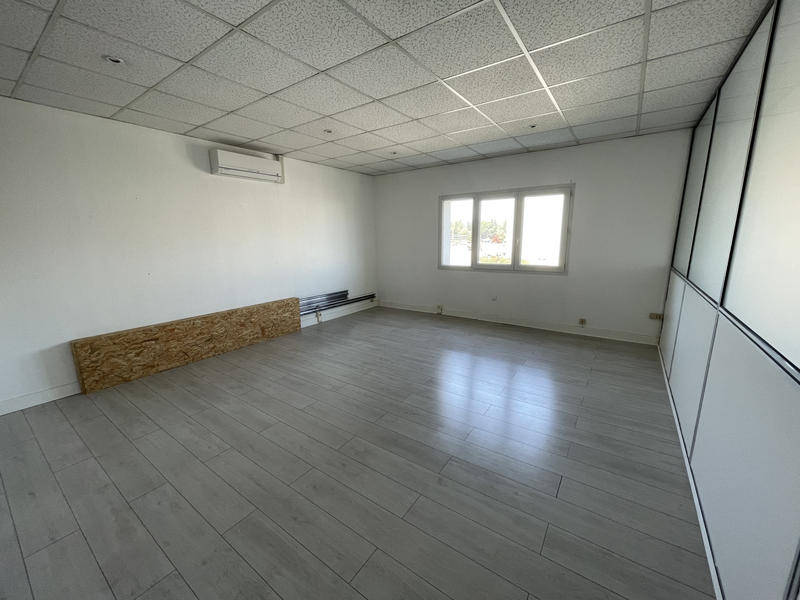 Bureau - 113 m²