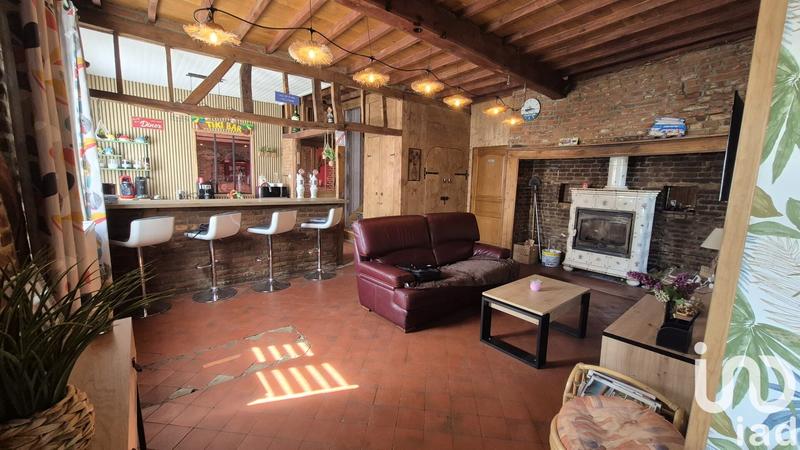 Maison - 253 m² - 9 pièces