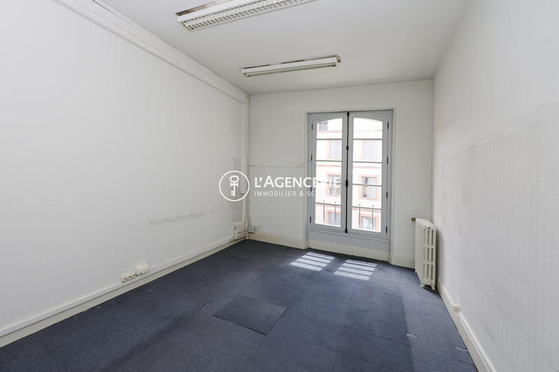 Appartement - 186 m² - 8 pièces