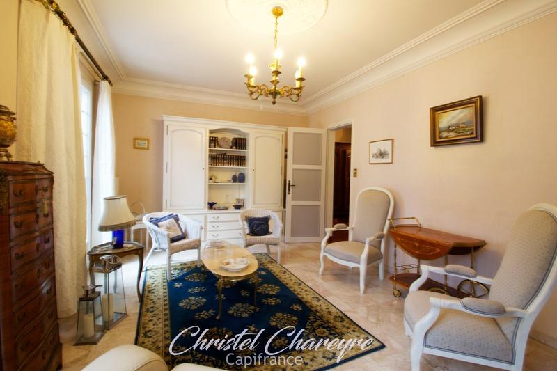 Maison - 196 m² - 8 pièces