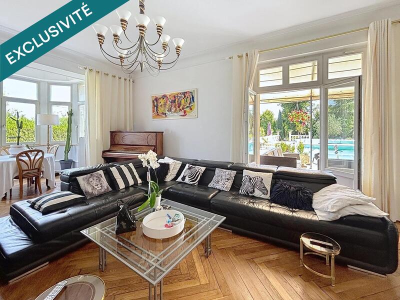 Maison de maîtres - 381 m² - 11 pièces