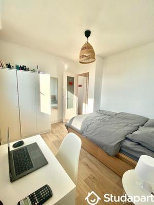 Chambre - 10 m² - 1 pièce