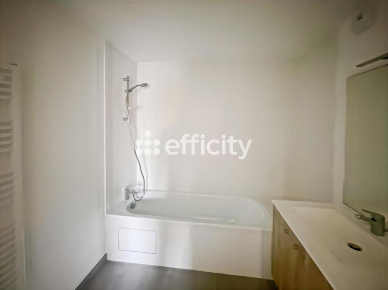 Appartement - 110 m² - 5 pièces