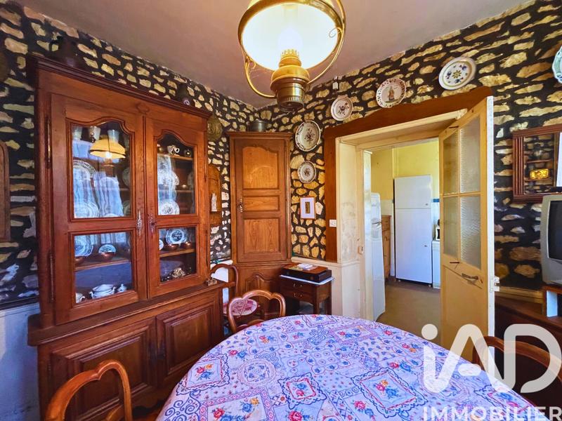 Maison - 187 m² - 10 pièces