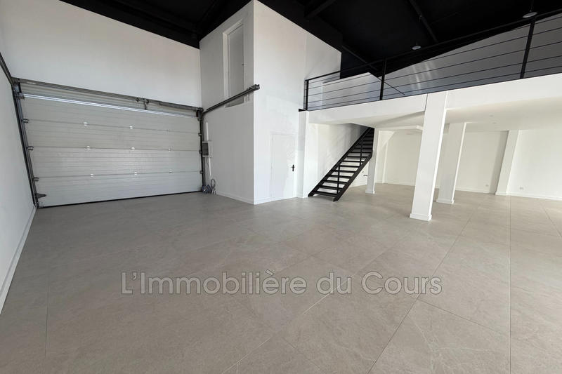 Local commercial - 200 m²
