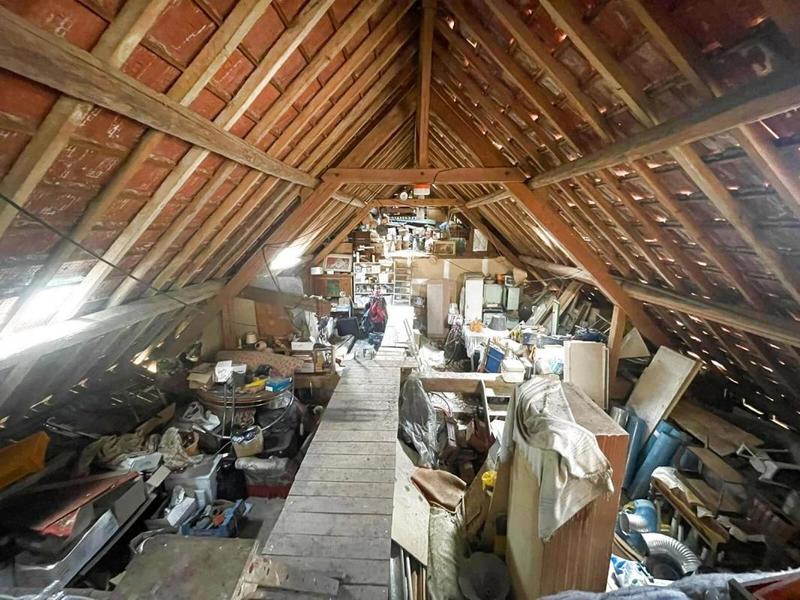 Propriété - 198 m² - 8 pièces