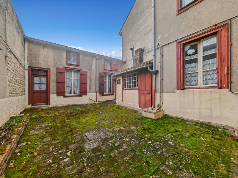 Maison - 94 m² - 5 pièces