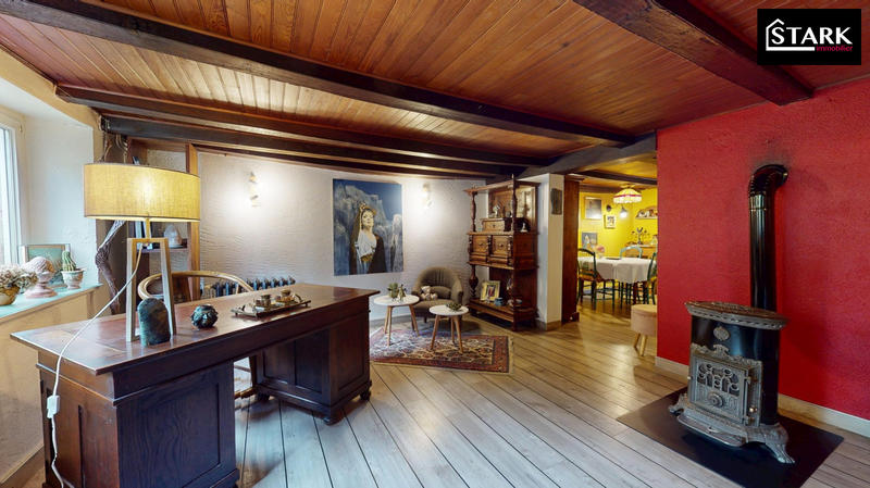 Maison - 177 m² - 7 pièces