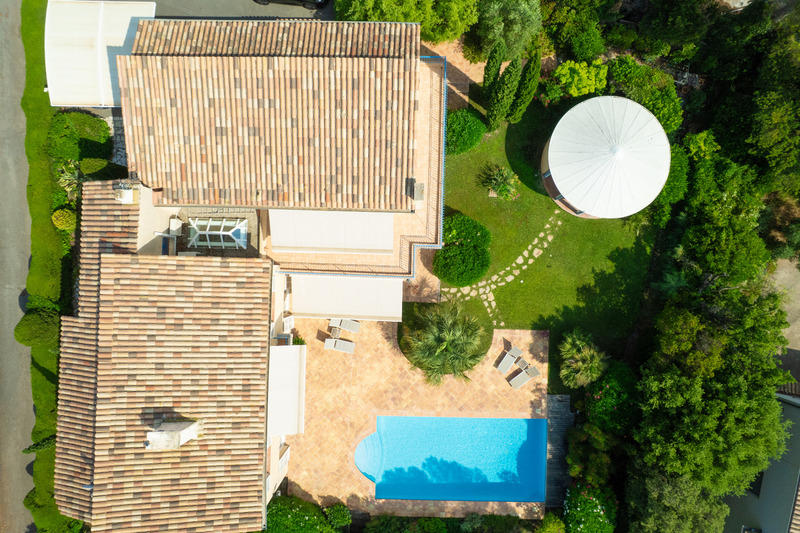 Villa - 350 m² - 8 pièces