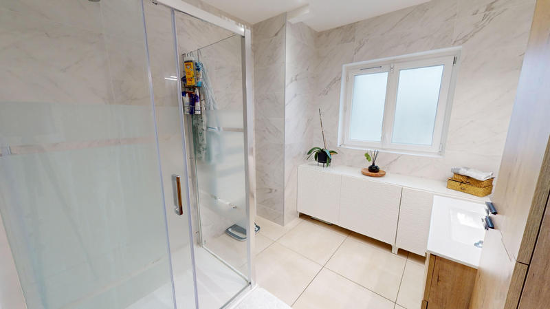 Maison - 137 m² - 6 pièces