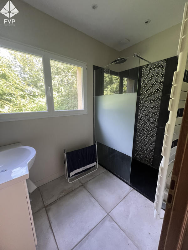 Maison de village - 316 m² - 11 pièces