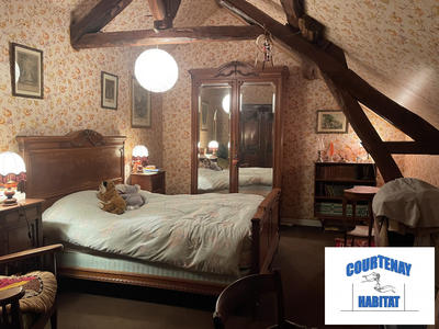 Maison - 230 m² - 6 pièces