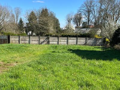Terrain constructible - 601 m²
