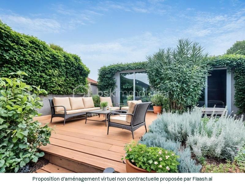 Maison - 280 m² - 15 pièces