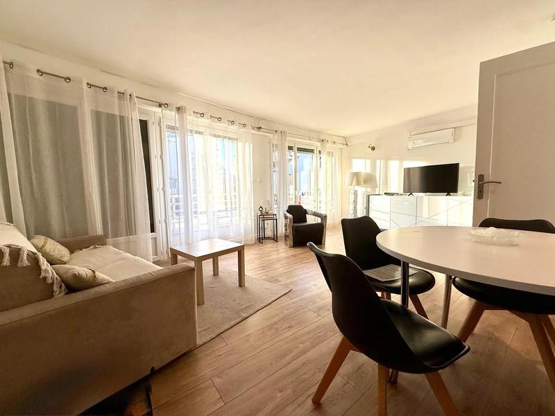 Appartement - 60 m² - 2 pièces