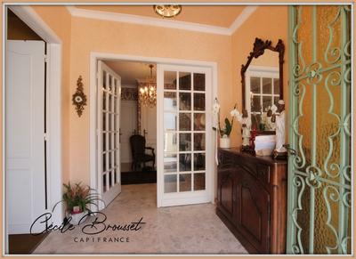 Villa - 286 m² - 11 pièces