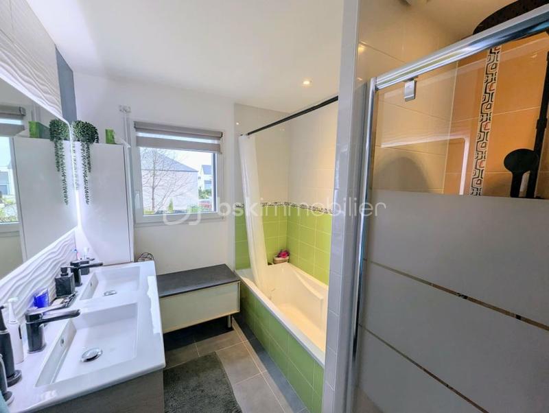 Maison - 94 m² - 4 pièces