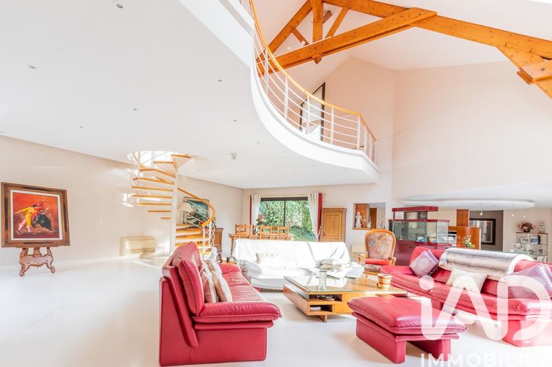 Maison de maîtres - 482 m² - 10 pièces