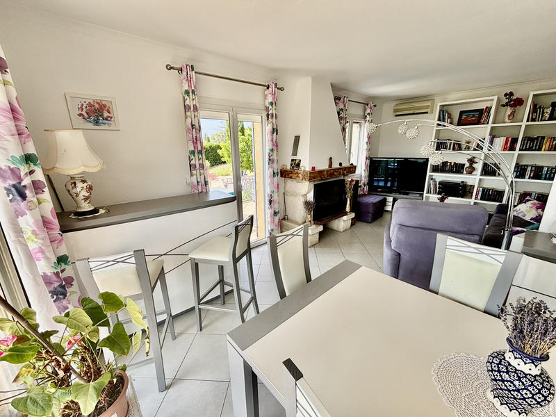 Maison - 97 m² - 5 pièces