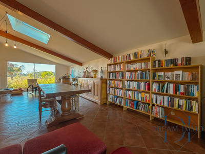 Maison - 165 m² - 5 pièces