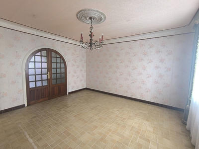 Maison - 123 m² - 7 pièces