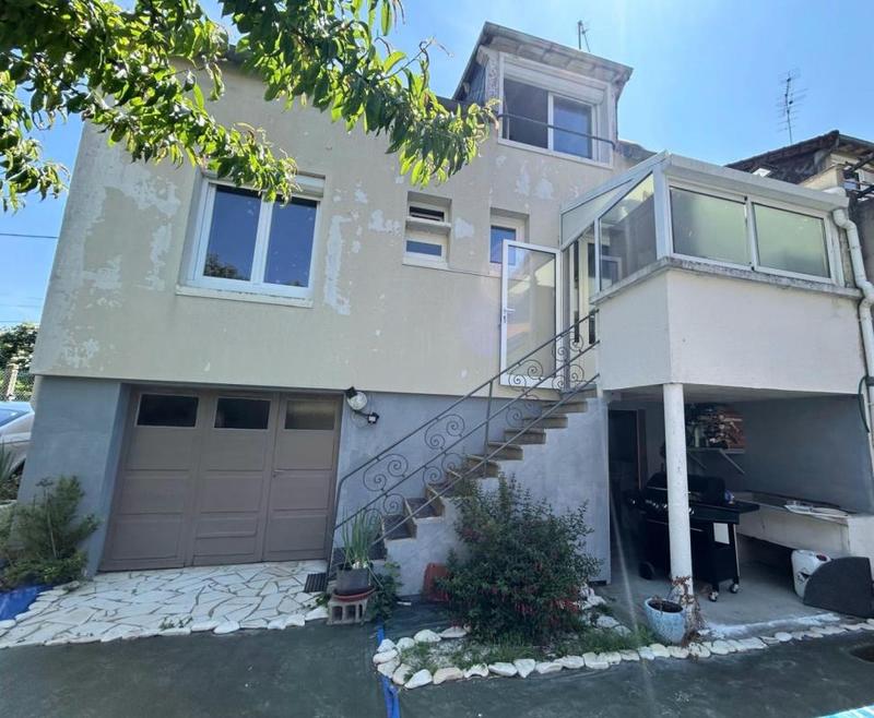 Maison - 95 m² - 7 pièces