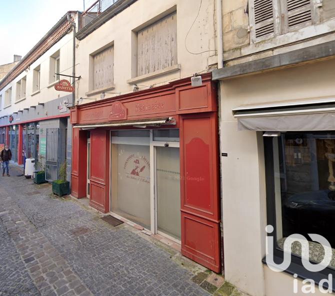 Maison - 300 m² - 5 pièces