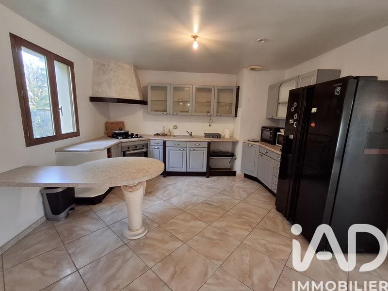 Maison - 99 m² - 5 pièces