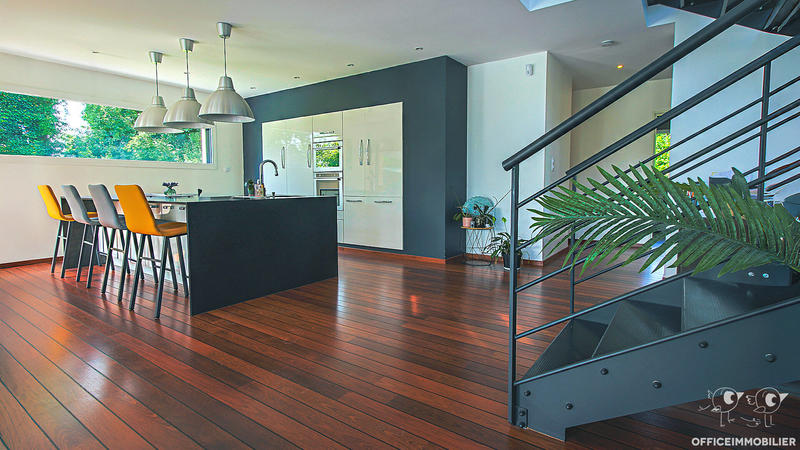 Maison - 160 m² - 5 pièces