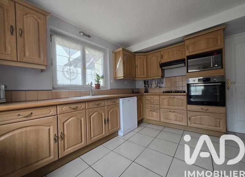 Maison - 130 m² - 8 pièces