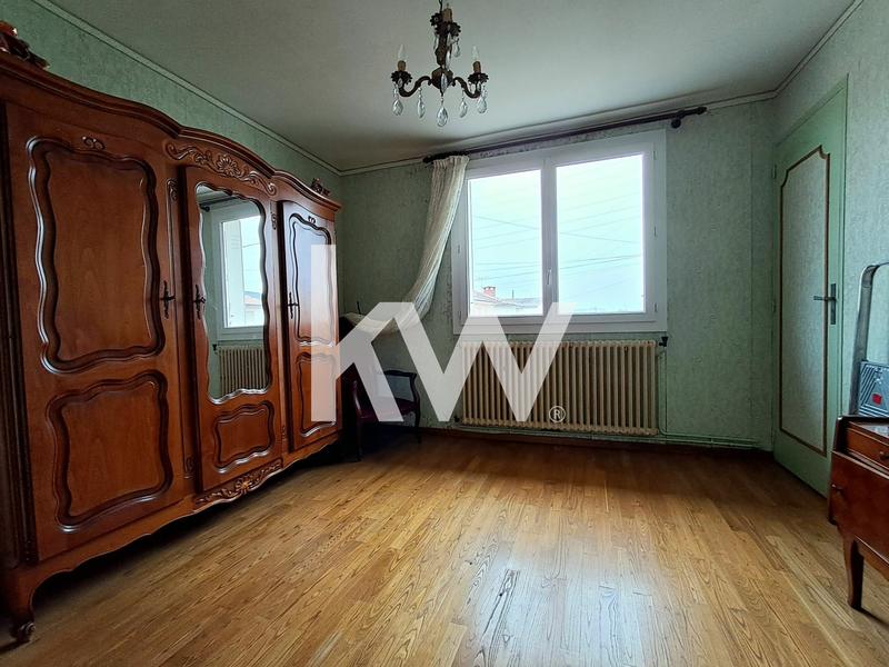 Maison - 98 m² - 5 pièces