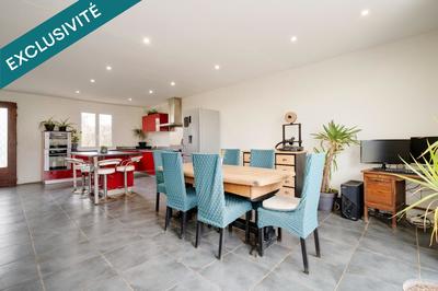 Maison - 95 m² - 5 pièces