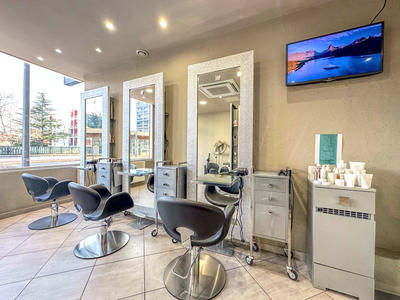 Fonds de commerce - Magasins - 48 m²