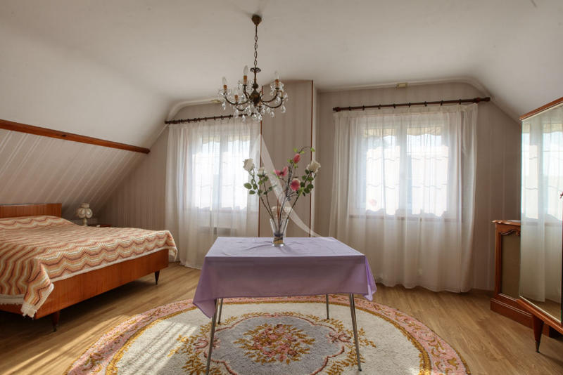 Maison - 146 m² - 6 pièces